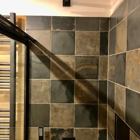 Central Apart Chalet アパート *